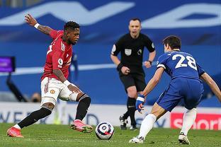 官方：拉姆斯代尔租借加盟纽卡斯尔联；据悉租借费为400万镑（纽卡斯尔联官宣租借拉姆斯代尔，租借费约400万英镑）