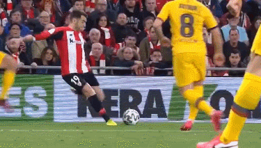 黄蜂新秀突破技术惊艳全场（黄蜂新星突破身手惊艳全场）