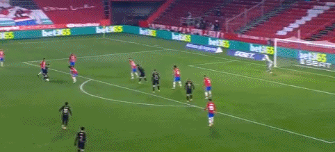 东体：申花踢广岛将沿用433阵型，斯卢茨基并非只会442菱形（东体：申花对阵广岛继续用433，斯卢茨基战术不局限于442菱形）