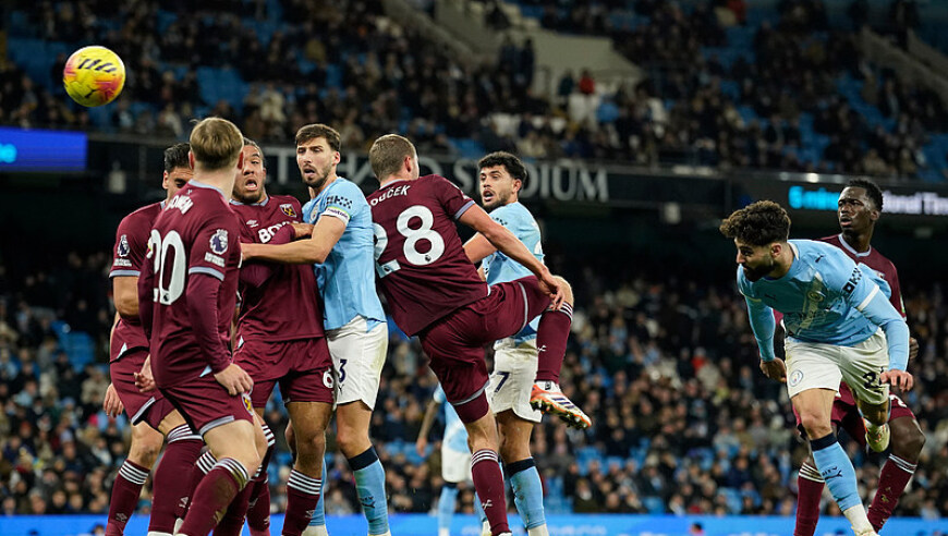 韩足晚报（2025.12.13）金泉和尚武明年恐迎来双输（韩国足坛晚报（2025.12.13）：金泉与尚武明年恐双双失利）